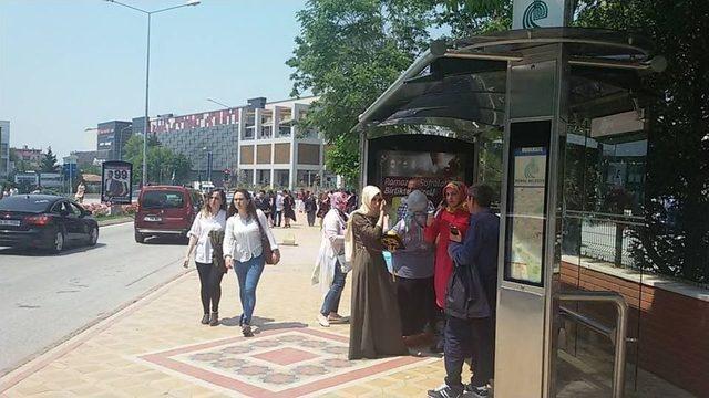 Mezuniyet T&ouml;reni Trafikte &Ccedil;ileye D&ouml;n&uuml;şt&uuml; 1