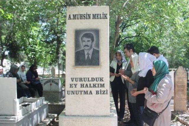 Dep'li Muhsin Melik Ve Şoförü Mezarı Başında Anıldı