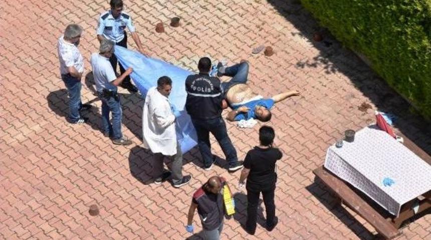 Boşanma Tartışmasında Damat- Kayınpeder D&uuml;ellosu: 2 &Ouml;l&uuml;, 3 Yaralı (2)