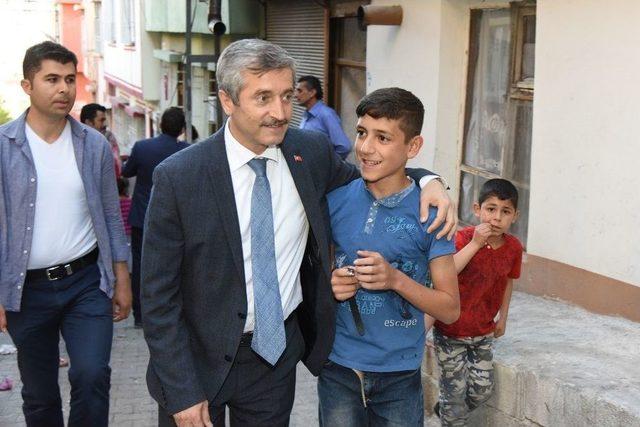 Başkan Tahmazoğlu, Aileleri Ziyaret Etti 3