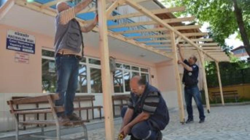 K&ouml;sek&ouml;y Hacı Halim Camii&rsquo;nde Sundurma &Ccedil;alışması Yapıldı