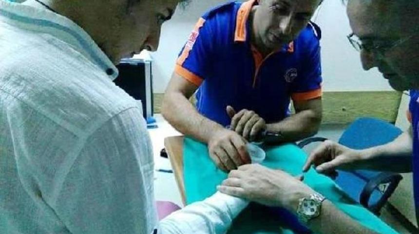 Parmağında Sıkışan Y&uuml;z&uuml;ğ&uuml; Acil Serviste Afad &Ccedil;ıkardı