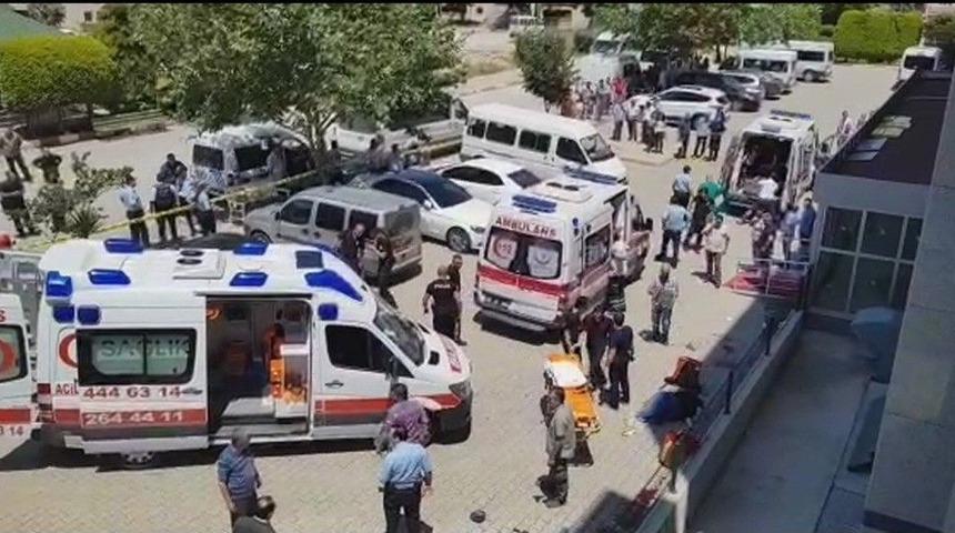 Denizli Adliyesi &Ouml;n&uuml;nde Silahlı Koca Dehşeti: &Ouml;l&uuml; Sayısı 3&rsquo;e Y&uuml;kseldi