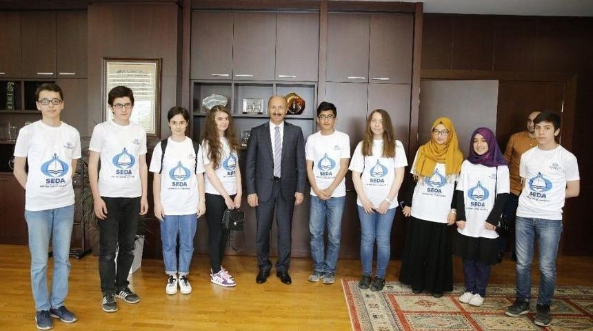 Sultangazi Eğitime Destek Akademisinden 9 Teog Birincisi