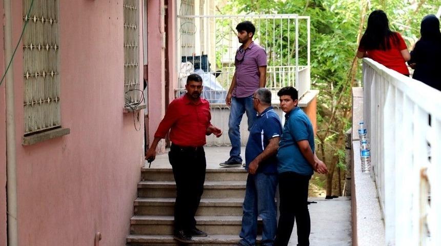 Kayıp Kızlar, Polise İhbar Edilen Evde Bulundu