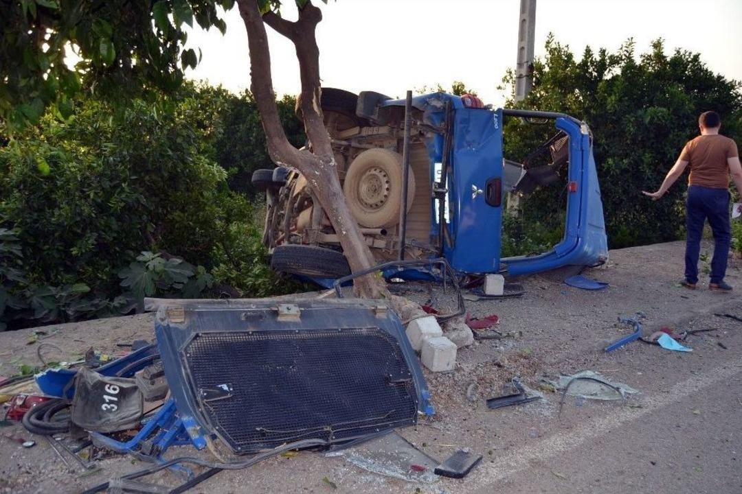 Kozan&rsquo;da Askeri Ara&ccedil; Takla Attı: 8 Yaralı