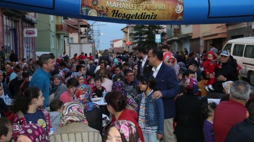 Uşak&rsquo;ta İlk Mahalle İftarı Ger&ccedil;ekleştirildi