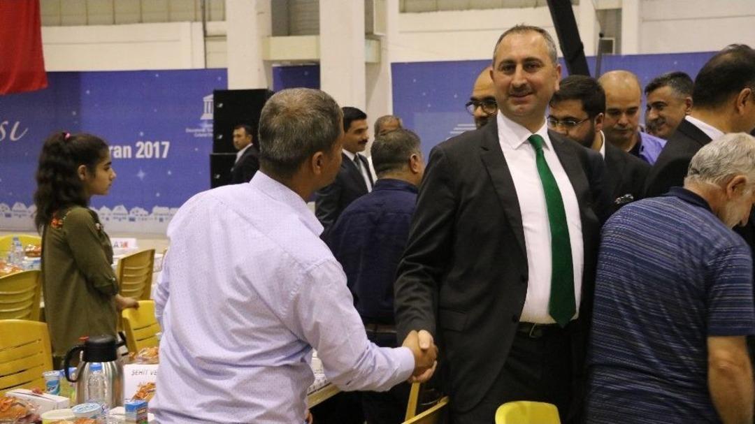 Başbakan Yardımcısı Şimşek Ve Gaziantep Protokol&uuml; İftarda Buluştu