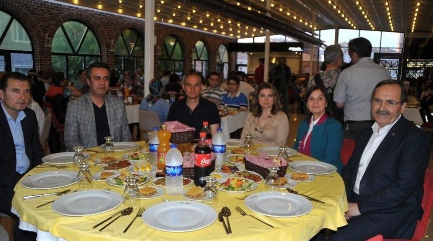 L&ouml;semililer İle Protokol İftarda Buluştu