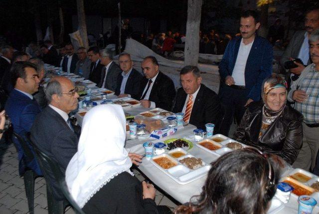 15 Temmuz Şehidinin Ailesinden İftar Yemeği 1