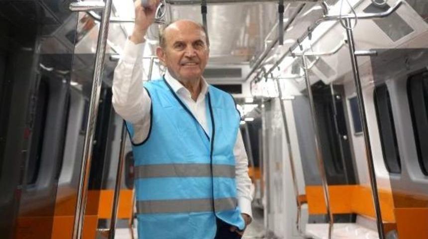 Yeni Metro Ara&ccedil;ları Raylarla Buluştu