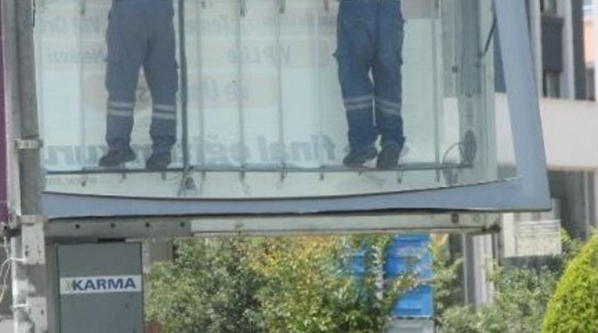 Parmak Ucunda Ekmek M&uuml;cadelesi