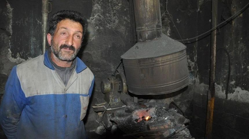 Demirci Ustasının Ramazan&rsquo;da Sıcakla İmtihanı