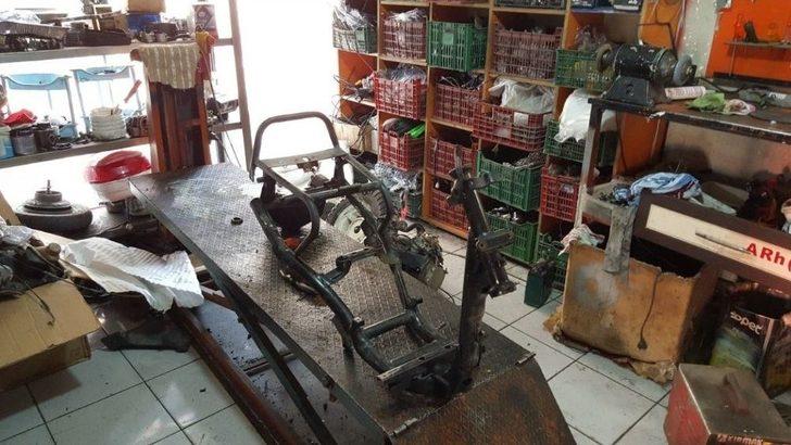 Hurdadan Otomatik Vitesli Motosiklet Üretti G1