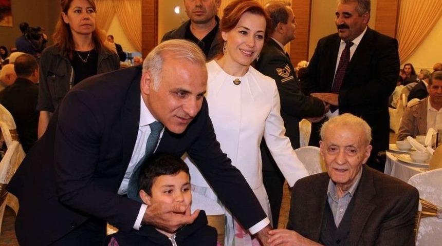 Elazığ Protokol&uuml;, Şehit Aileleri Ve Gazilerle Bir Araya Geldi