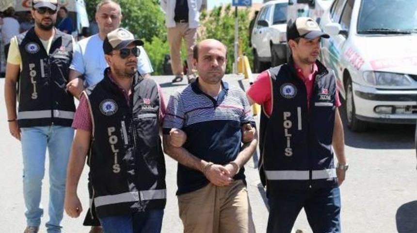 Diyarbakır'da Fet&ouml;'n&uuml;n H&uuml;cre Evine Baskın: 1'i B&ouml;lge Imamı 3 G&ouml;zaltı