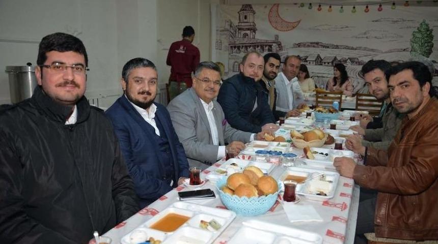 Ak Parti Bilecik İl Başkanı Fikret Karabıyık Sahur Programına Katıldı