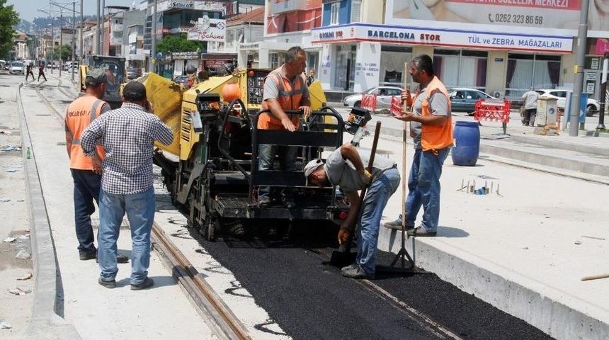 Tramvay Hattı Beton, Asfalt Ve Parke İle Kaplanıyor