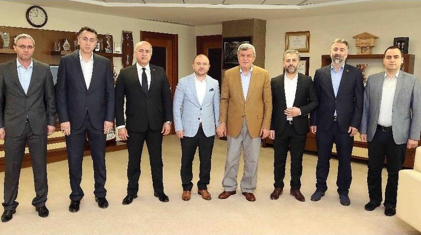 Başkan Karaosmanoğlu, &ldquo;susuzluktan &Ouml;len &Ccedil;ocuklara Duyarsız Kalamayız&rdquo;