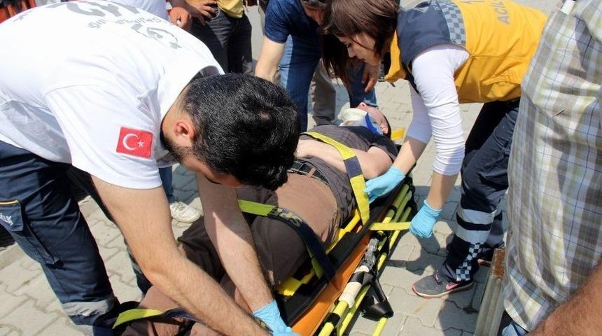 Samsun&rsquo;da Otomobil Dolmuşa &Ccedil;arptı: 7 Yaralı