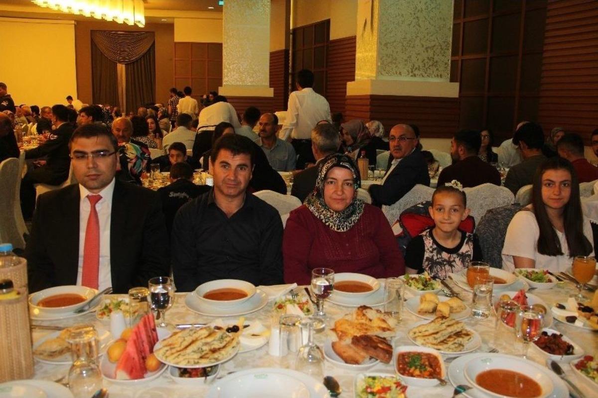 &Ccedil;orum Valiliğinden Şehit Ailelerine İftar