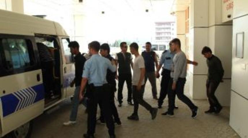 Avrupa Hayali Kuran 8 G&ouml;&ccedil;men Yakalandı