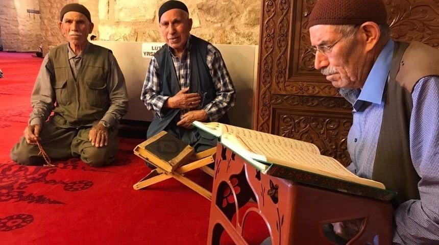 Siirt Ulu Camii&rsquo;nde Mukabele Okutuluyor