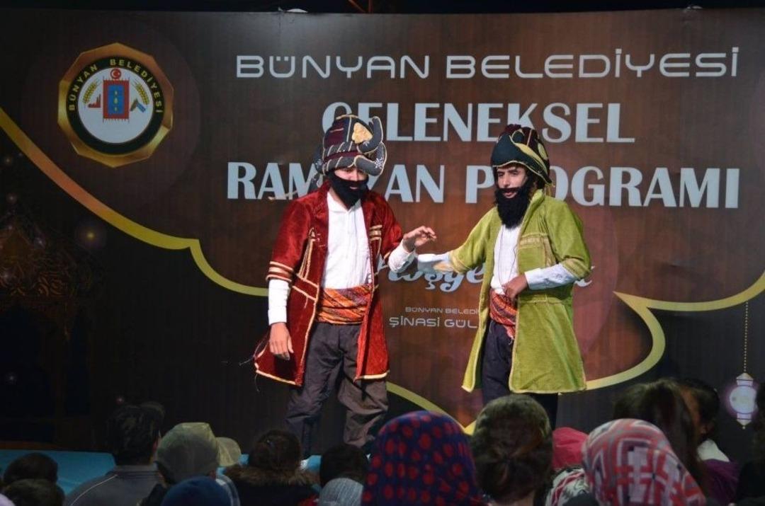 B&uuml;nyan Belediyesi Binlerce Vatandaşı Aynı İftar Sofrasında Buluşturuyor