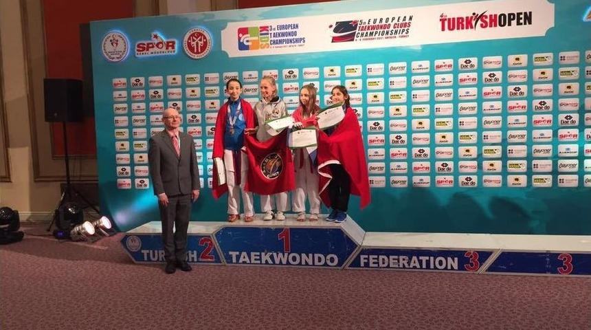 Boz&uuml;y&uuml;k Eğitimi Sportif Yarışmalarda Da T&uuml;rkiye&rsquo;ye Damga Vurdu