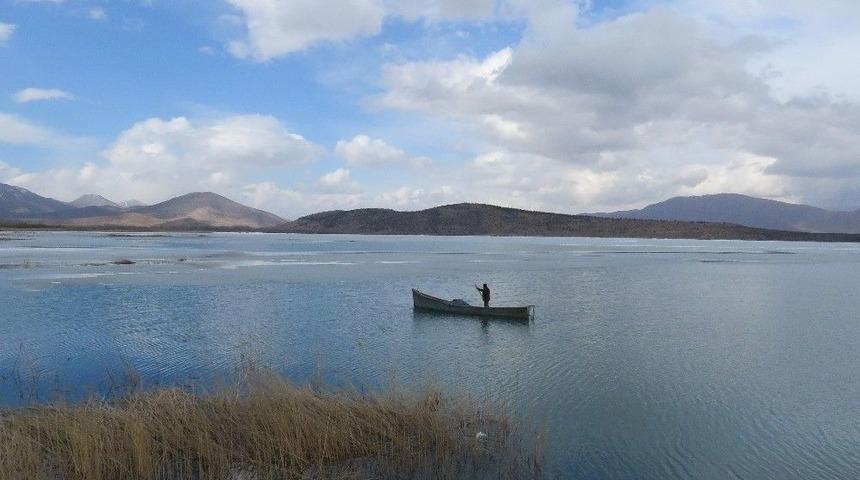 Beyşehir G&ouml;l&uuml;ndeki Balık Nesli Korunacak