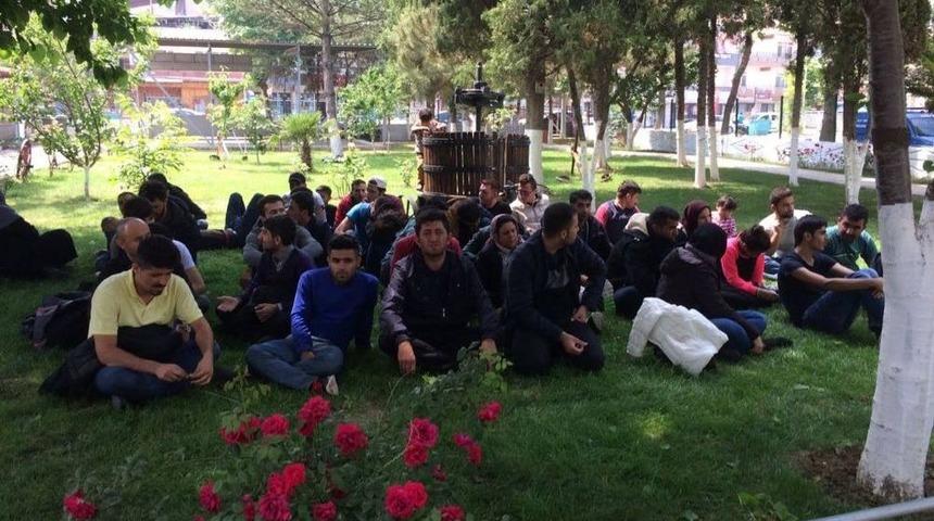 M&uuml;ltecileri Botla Ka&ccedil;ıran 3 Ukraynalı Organizat&ouml;re Su&ccedil;&uuml;st&uuml;