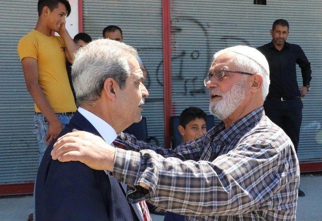 Demirkol, Karşıyaka&rsquo;da Mahalle Sakinleriyle Bir Araya Geldi 1