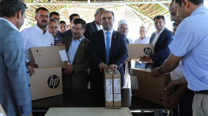 &Ccedil;ift&ccedil;i Ak&ccedil;akale&rsquo;deki &Ccedil;alışmaları İnceledi