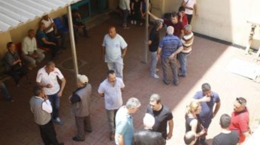 Damat Cinnetinde Hayatını Kaybeden 3 Kişi Toprağa Verildi