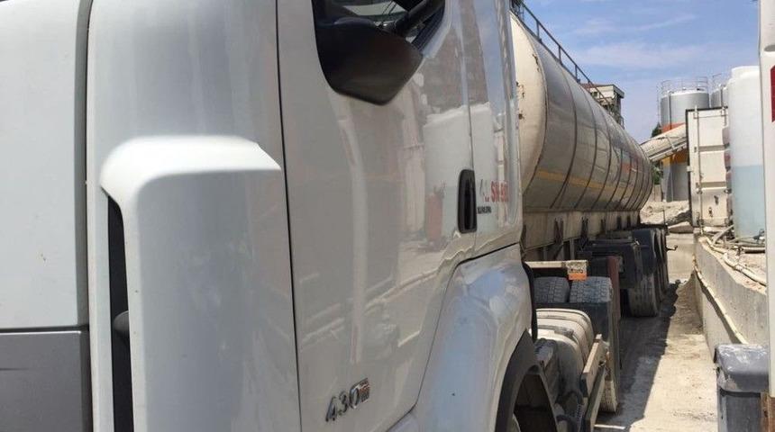 Kadık&ouml;y&rsquo;de Ka&ccedil;ak Akaryakıt Operasyonu: 3 G&ouml;zaltı