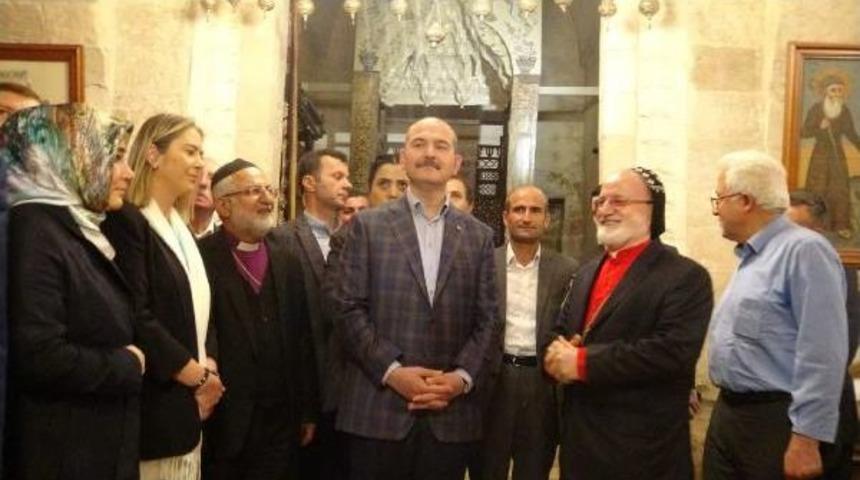 İ&ccedil;işleri Bakanı Soylu, Mardin'de Esnafı Ziyaret Etti