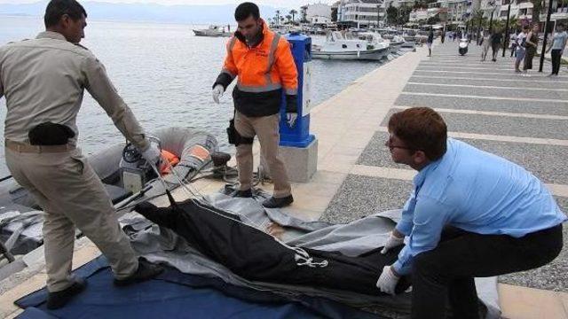 Çeşme'de Denizde Bir Mültecinin Cesedi Bulundu