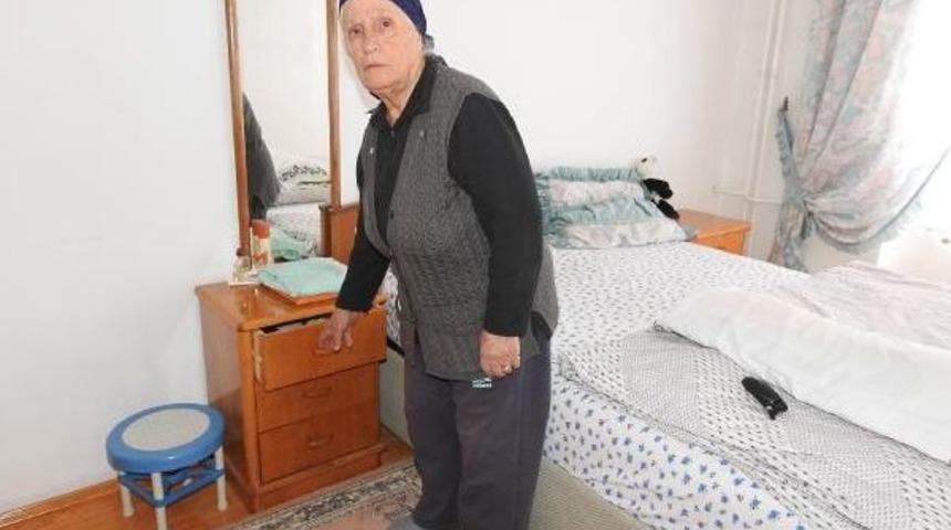 Telefon Dolandırıcısına 35 Bin Lirasını Kaptırdı