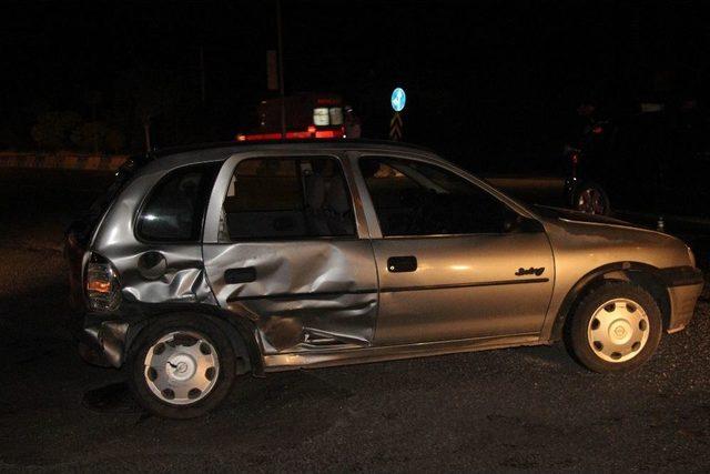 Kilis’te, Otomobiller Çarpıştı; 7 Yaralı