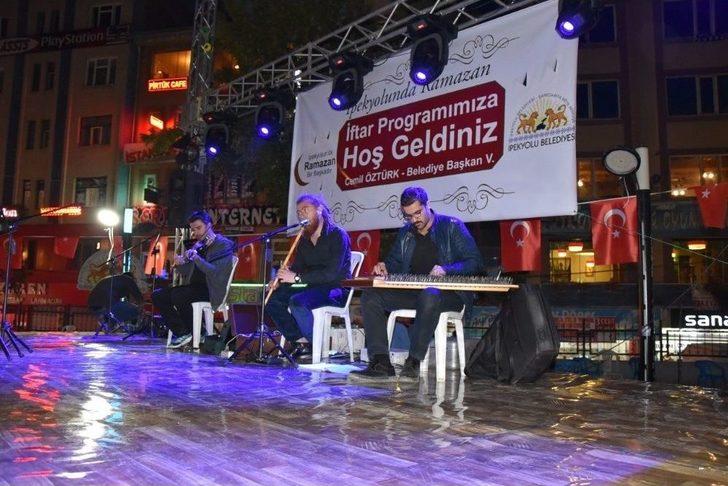 İpekyolu Belediyesinden İftar Programı G4