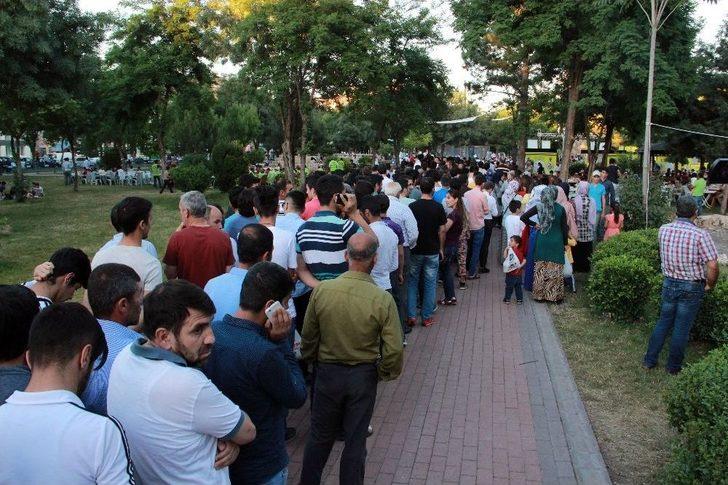 Batman’da 10 Yıl Sonra İftar Çadırı Kuruldu G4