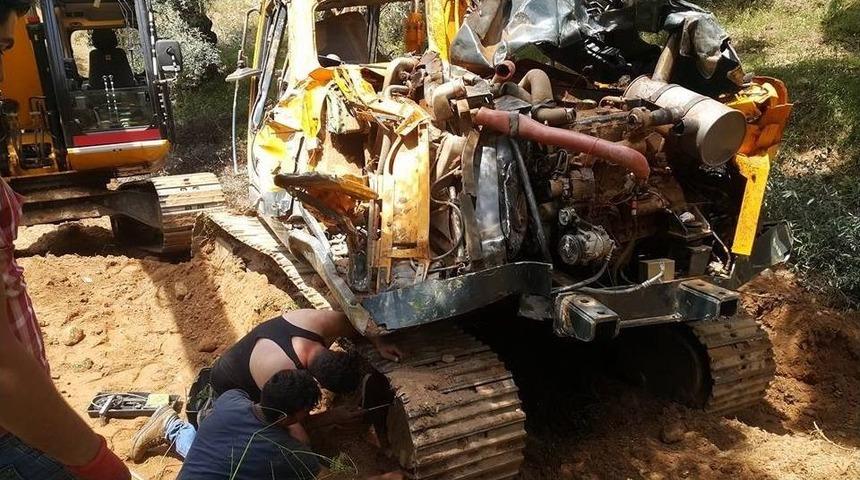 Aydın&rsquo;da İş Kazası,operat&ouml;r Atlayarak Canını Kurtardı