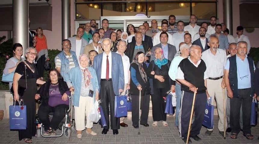 Gen&ccedil; İş Adamları Huzurevi Sakinleriyle İftarda Buluştu