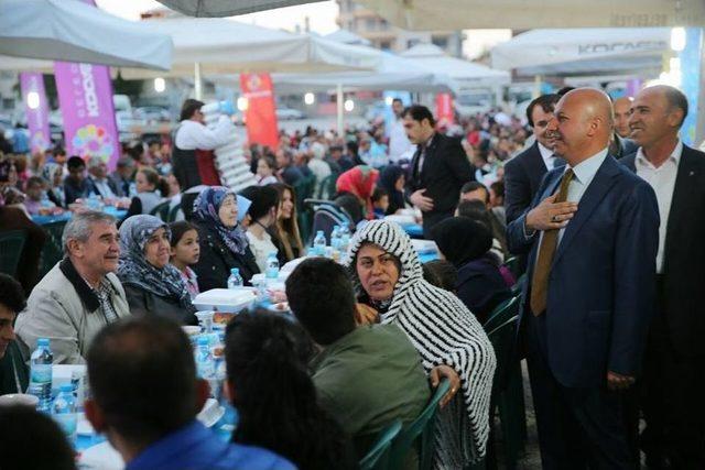 Başkan Çolakbayrakdar, Mahalle Sakinleriyle Eskir Ramazanların Tadını Yaşadı