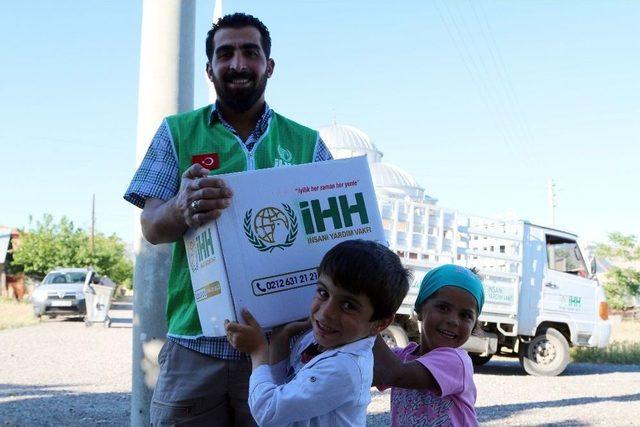 Elazığ&rsquo;da 2 Bin Aileye Ramazan Yardımı 1