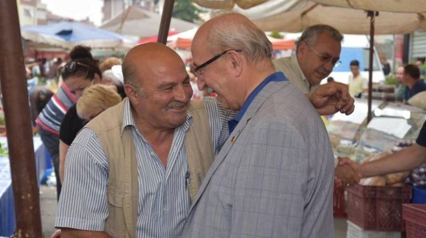 Başkan Albayrak Pazar Esnafını Unutmadı