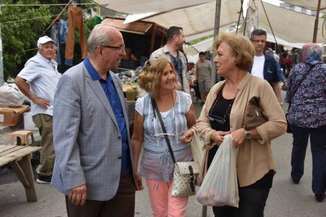 Başkan Albayrak Pazar Esnafını Unutmadı 1