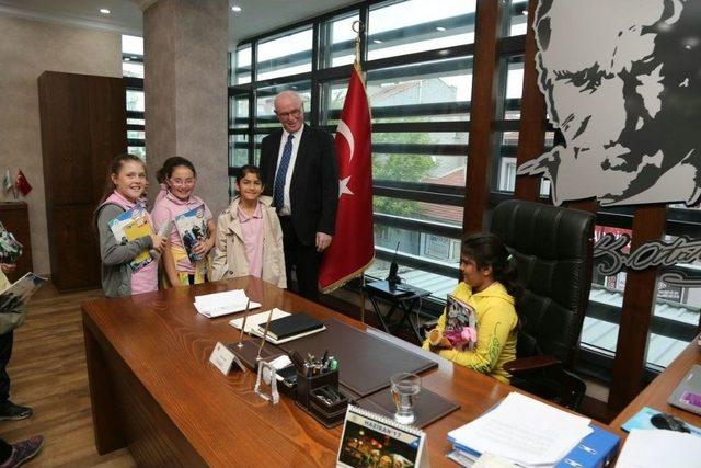 Başkan Kurt &Ccedil;ocuklara Belediyeciliği Anlattı 2