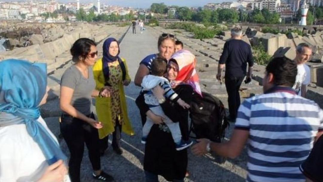 (&ouml;zel Haber) Beton Blok Arasına D&uuml;şen Minik &Ccedil;ocuğu İmam Kurtardı