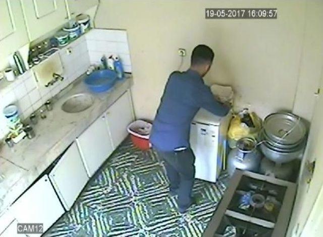 Cep Telefonu Hırsızı Tutuklandı 1